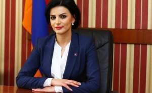 Неизвестный выстрелил в окно кабинета судьи Татевик Григорян в Ереване 