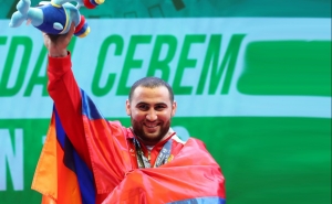 Armenia’s Simon Martirosyan Nommed for IWF Lifter of the Year 2019 Award