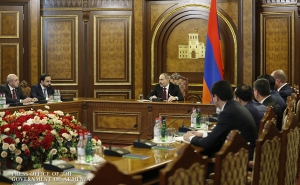 Премьер Армении провел совещание по вопросам развития областей