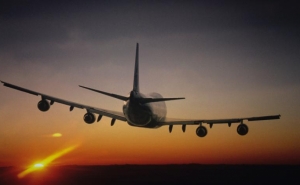 Самолет из Екатеринбурга в Ереван вернулся в аэропорт из-за датчика шасси 