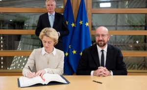 В Брюсселе подписали соглашение о выходе Великобритании из ЕС