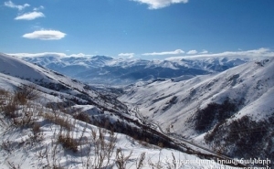 Российские туристы застряли в горах Армении 