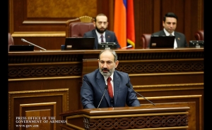 Armenian and Georgian Citizens Can Cross the Border with ID Cards: Nikol Pashinyan