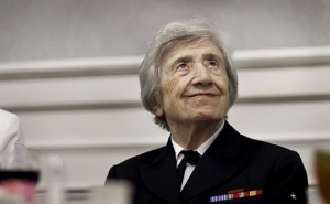"I'm Armenian, but I've Never Been in My Homeland'': Anna Der-Vartanian - First Female Master Chief Petty Officer in U.S. Navy

