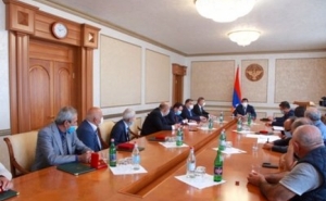 Artsakh President Awards The Authers Of The Stepanakert Aater Supply System Project