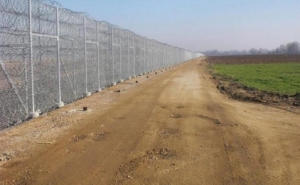 Власти Греции возводят для защиты границ ЕС заграждение на границе с Турцией