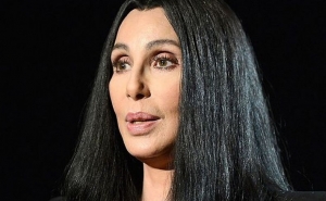 Cher Appeals to US Government to Help Armenia, Artsakh (VIDEO)
