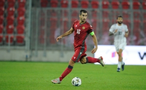 Генрих Мхитарян - лучший футболист Армении 2020 года
