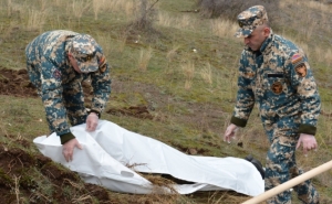 В Арцахе обнаружены останки еще 8 тел
