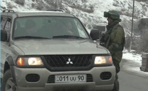 Российские миротворцы продолжают осуществлять контроль за соблюдением режима прекращения огня в Карабахе
