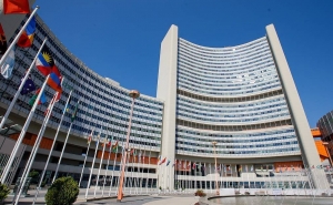 "Евротройка" в Совете управляющих МАГАТЭ решила воздержаться от резолюции по Ирану