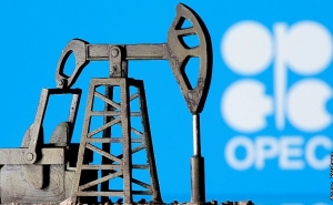 Страны ОПЕК+ в феврале сократили добычу нефти на 112% от плана