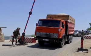 Российские миротворцы продолжают выполнять задачи по контролю за соблюдением режима прекращения огня на линии разграничения сторон в Нагорном Карабахе