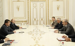 Состоялось совещание под председательством премьера Армении и президента Арцаха