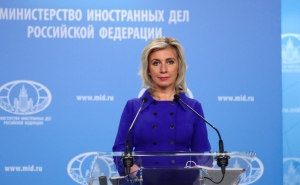 Москва внимательно следит за дискуссиями в Ереване и Баку по поводу заключения мирного договора: Захарова