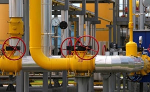 Цены на газ в Европе начали снижаться на фоне роста поставок из России