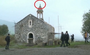 Vandalism in Hadrut: Azerbaijanis Remove the Cross from Armenian Spitak Khach Church
