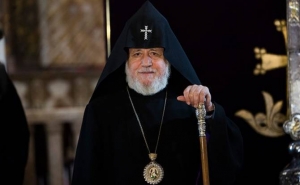 Католикос всех армян: "Высоко оцениваем принципиальную позицию Ирана во время 44-дневной войны"