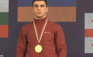 Armenia's Erik Israyelyan Wins Gold at European Youth Boxing Championship

