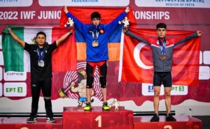 Armenian Weightlifter Garnik Cholakyan Crowned World Champion
