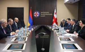 Армен Григорян и Вахтанг Гомелаури обсудили вопросы безопасности