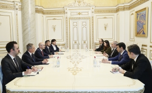 Pashinyas Received the Members of the Italy-Armenia Friendship Group