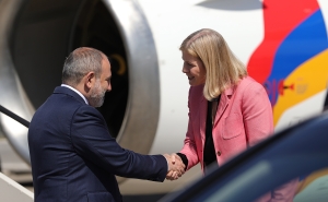 The Prime Minister Arrives in Brussels on a Working Visit
