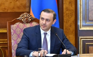 Security Council Secretary of Armenia Refers to Problems of Opening Communications Between Armenia and Azerbaijan