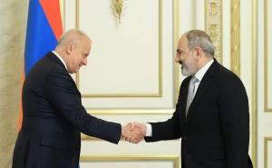 Пашинян принял посла РФ в Армении