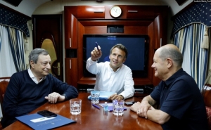Лидеры Франции, ФРГ и Италии прибыли в Киев