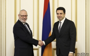Armenian Speaker of Parliament receives Ambassador of Israel