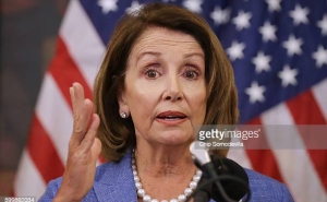 US Not to Allow China to Isolate Taiwan: Pelosi