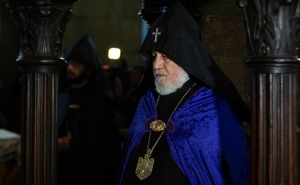Praying for the Peace of Souls of the Blast Victims: Catholicos Karekin II
