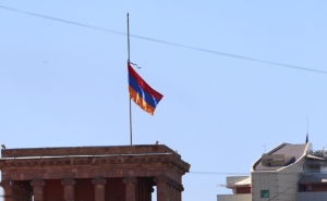 Во всех дипломатических и консульских представительствах Армении открыты Книги соболезнований