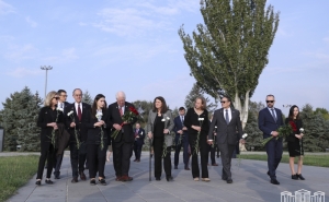Delegation of U.S. House of Representatives Visits Tsitsernakaberd Memorial Complex