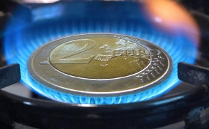 Цена газа в Европе опустилась почти до $1 200 за 1 тыс. куб. м впервые с июня