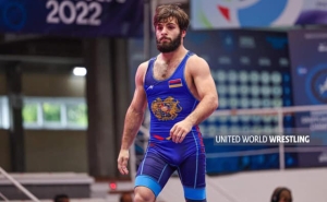 Армянский борец стал чемпионом мира, победив представителя Турции

