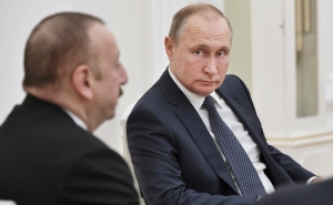 Putin holds phone talk with Aliyev 


