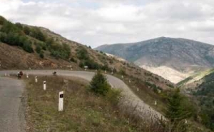 The only road linking the Republic of Artsakh to Armenia now open for traffic 