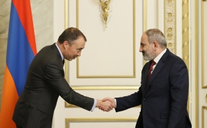 Prime Minister Pashinyan receives Toivo Klaar
