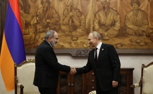 Nikol Pashinyan, Vladimir Putin meet in Bishkek
