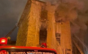 В армянской церкви в Стамбуле произошëл пожар, есть погибшие
