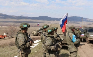 Российские миротворцы сопроводили две колонны с гуманитарным грузом в Нагорный Карабах