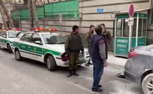 Совершено вооруженное нападение на посольство Азербайджана в Тегеране: убит начальник охраны