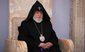 Католикос Всех Армян Гарегин Второй направил соболезнования президенту Сирии
