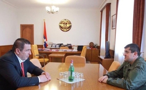 Arayik Harutyunyan had a telephone conversation with leader of the "Prosperous Armenia" Party Gagik Tsarukyan
