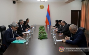 Секретарь Совбеза Армении и замглавы МИД Ирана обсудили вопросы безопасности
