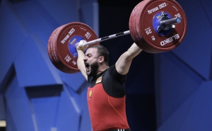 Самвел Гаспарян-чемпион Европы по тяжелой атлетике, Петрос Петросян-бронзовый призер

