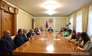 Президент Республики Арцаха принял членов Совета общественного движения ''Фронт безопасности и развития Арцаха''