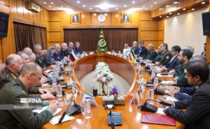 Министр обороны Ирана: Сохранение международных границ стран региона является красной линией